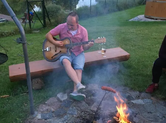 Dolina Miodu - Kaszuby, Sauna, Goraca Balia مزرعة للإقامة