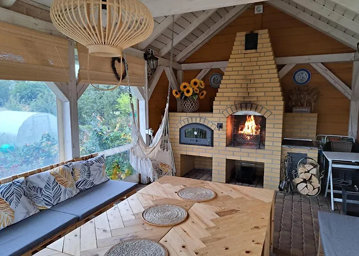 مزرعة للإقامة Dolina Miodu - Kaszuby, Sauna, Goraca Balia *